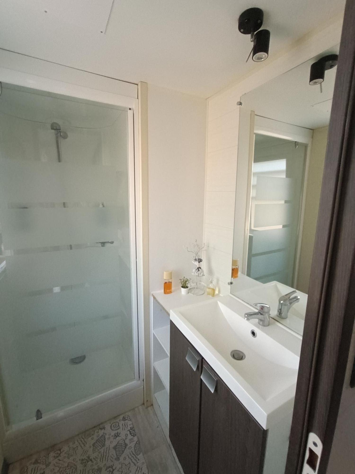 Holiday home Mobil-home, 3 Ch , 6 Personnes 800cr Le Pont Leger